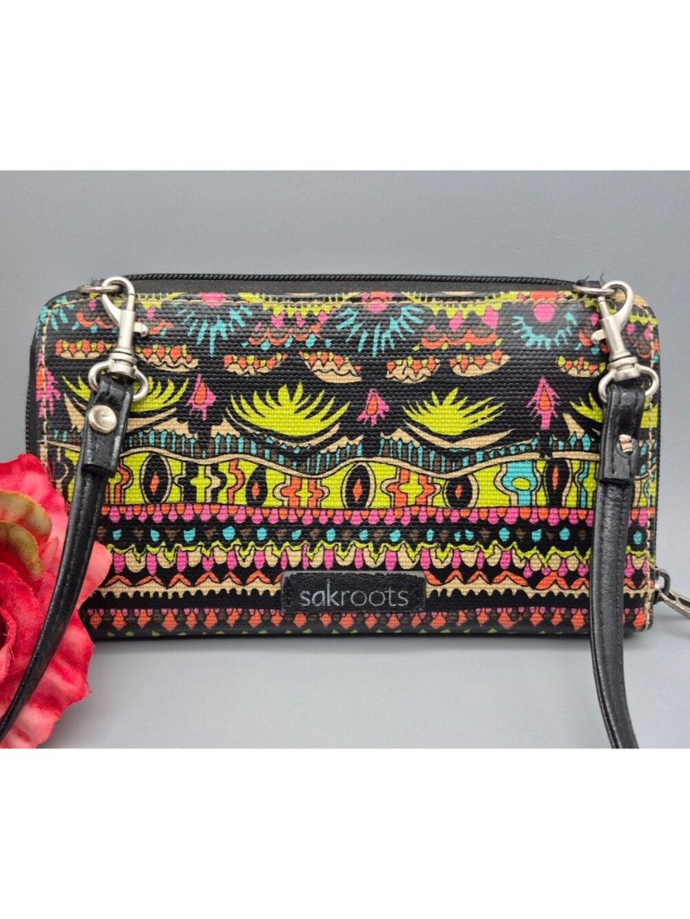 Sakroots Crossbody Zip Wallet Purse Coated Canvas Peace Sign Colorful Design